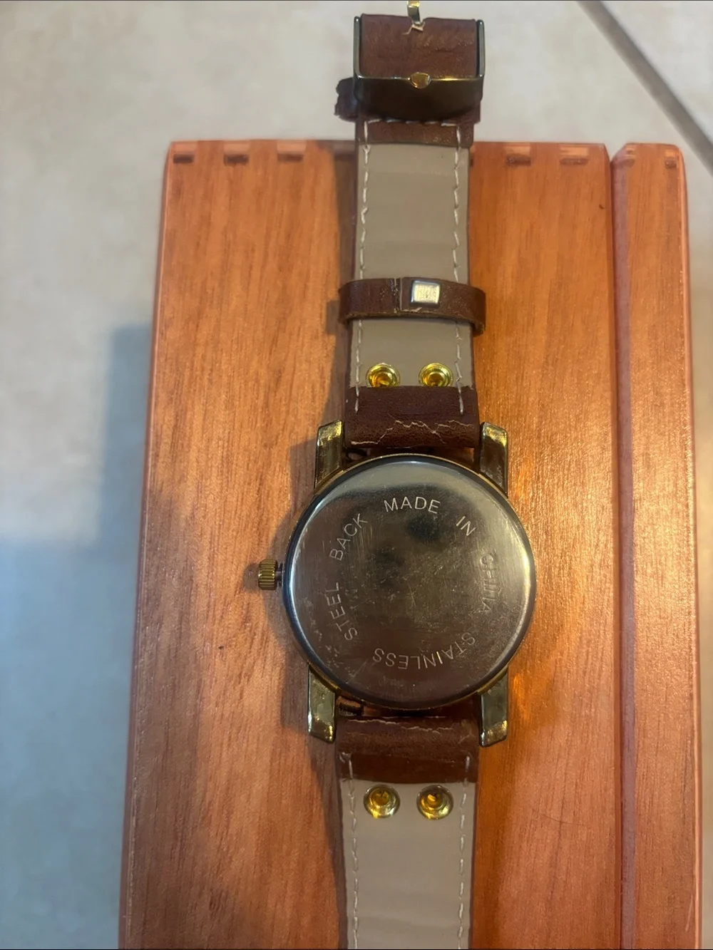Men's Brown Leather Strap Quartz Watch with Mother-of-Pearl Dial